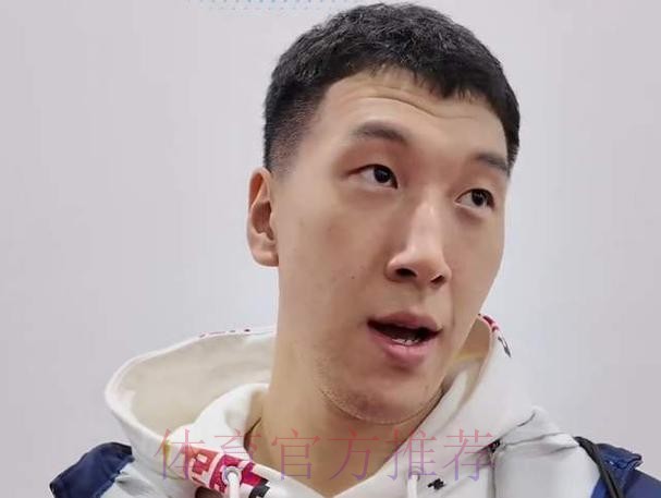 胜深圳更衣室采访!焦泊乔暴走不满防守,杜润旺满意效果直指辽宁 胜深圳更衣室采访!焦泊乔暴走不满防守,杜润旺满意效果直指辽宁